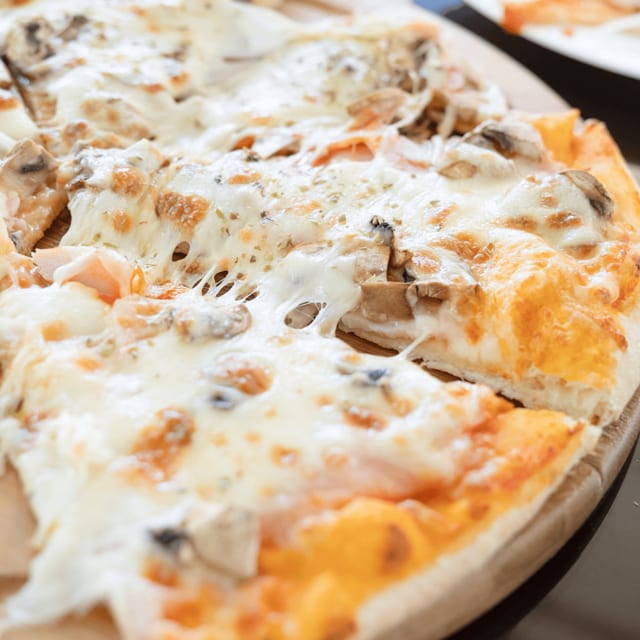 Chicken Bacon Bomber Pizza (Large).