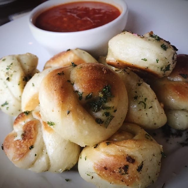 Garlic Knots.